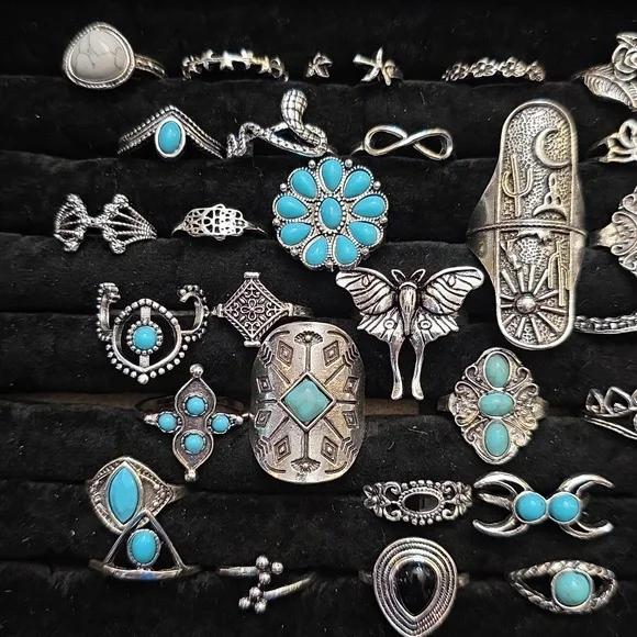 Lot of 30pcs fashion rings - Picture 2 of 3